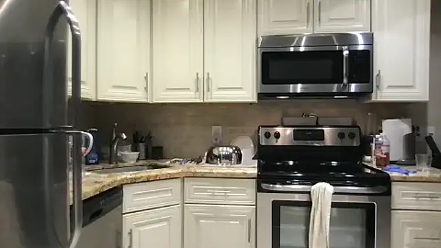 BigGuyMuscle online show from 12/03/25, 10:31