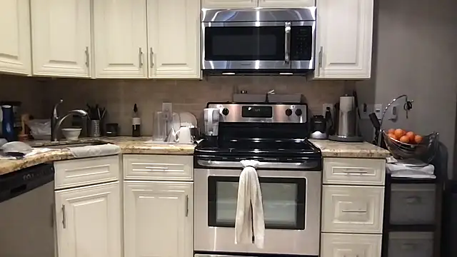 BigGuyMuscle online show from 11/21/25, 09:25