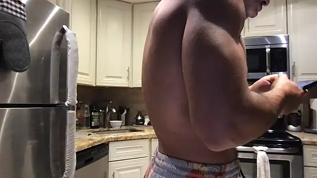 BigGuyMuscle online show from 04/23/26, 05:47