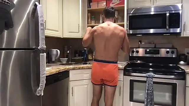 BigGuyMuscle online show from 05/24/26, 05:02