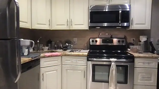 BigGuyMuscle online show from 12/15/25, 08:58