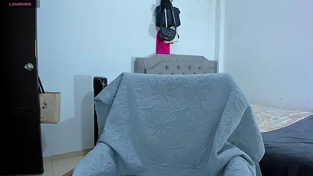 andrea hills online show from 07/14/26, 03:44