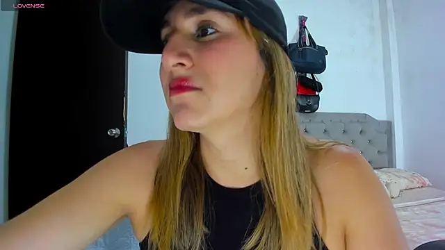 andrea hills online show from 07/22/26, 02:35
