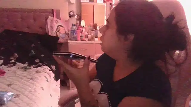 annarose19 online show from 03/25/26, 09:35