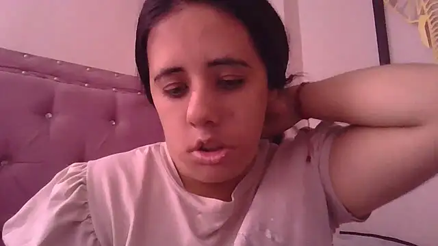 annarose19 online show from 11/29/25, 06:41