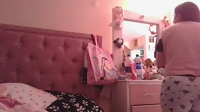 annarose19 online show from 03/16/26, 04:43