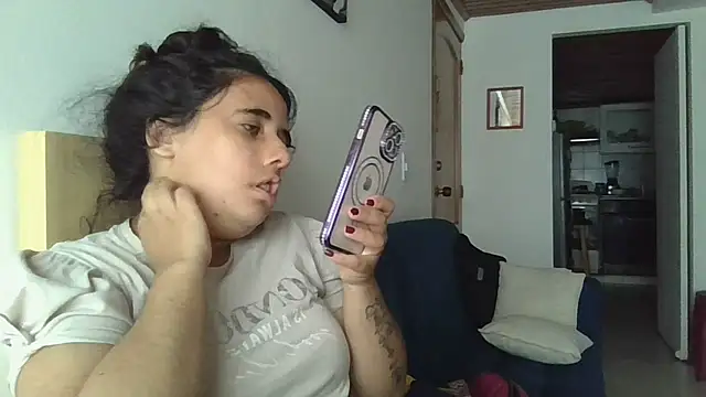 annarose19 online show from 03/18/26, 03:13