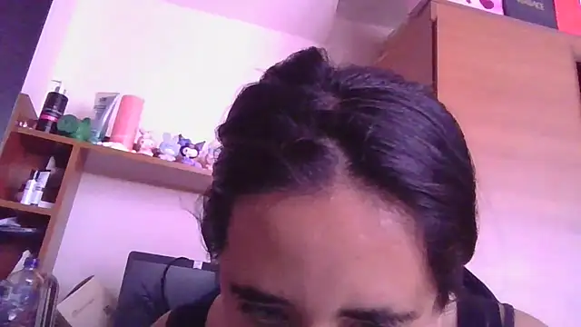 annarose19 online show from 12/20/25, 07:17