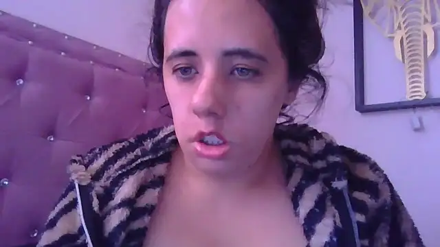 annarose19 online show from 01/17/26, 07:39