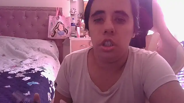 annarose19 online show from 04/21/26, 08:37