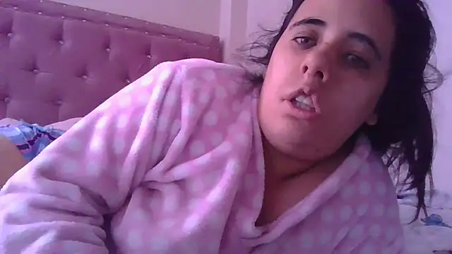 annarose19 online show from 10/28/25, 06:29