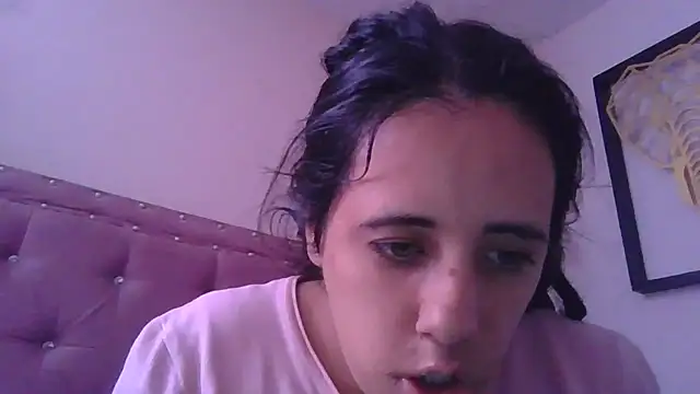 annarose19 online show from 11/19/25, 04:51