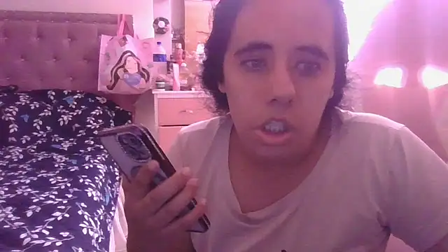 annarose19 online show from 04/22/26, 06:04