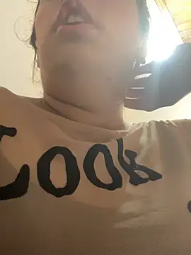 annarose19 online show from 04/28/26, 04:33