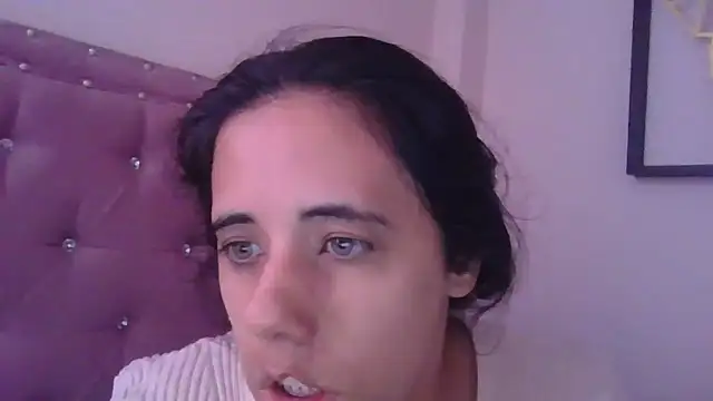 annarose19 online show from 10/14/25, 06:08