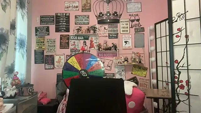 latinacubana online show from 02/05/25, 02:37