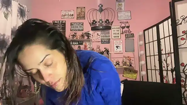 latinacubana online show from 02/06/25, 12:11