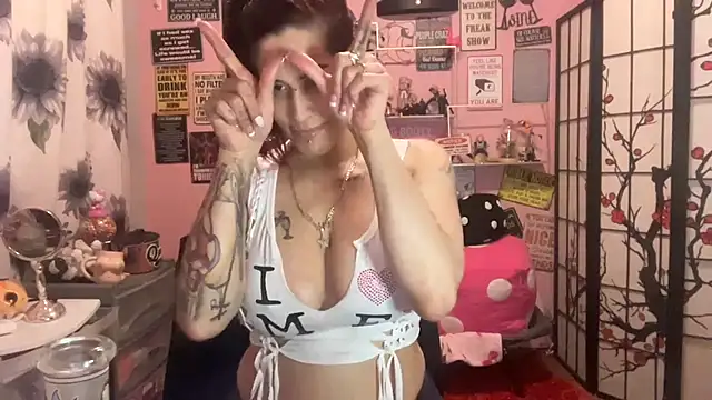 latinacubana online show from 03/22/25, 11:21