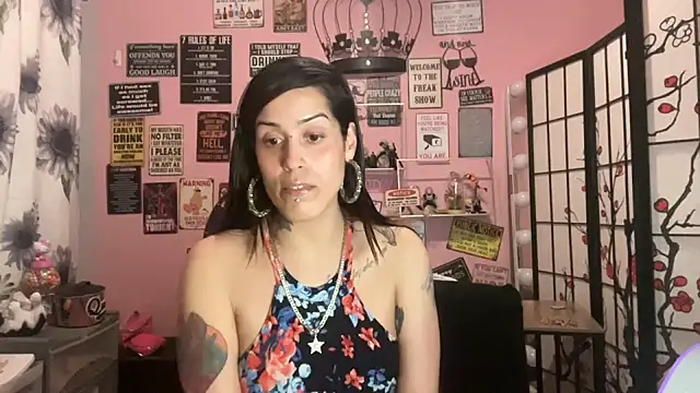 latinacubana online show from 02/05/25, 06:13