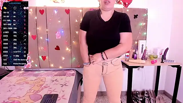 Zaly mature online show from 12/04/25, 01:26