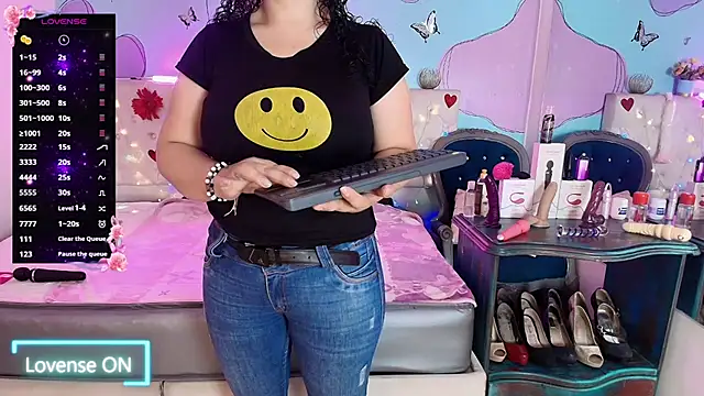 Zaly mature online show from 04/17/26, 11:18