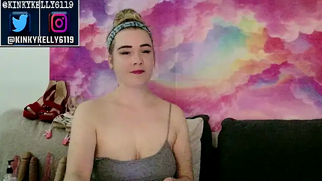 Snapshot of Kellylynn69 chatting on 09/26/25, 01:45 Kellylynn69 online show from 09/26/25, 01:45