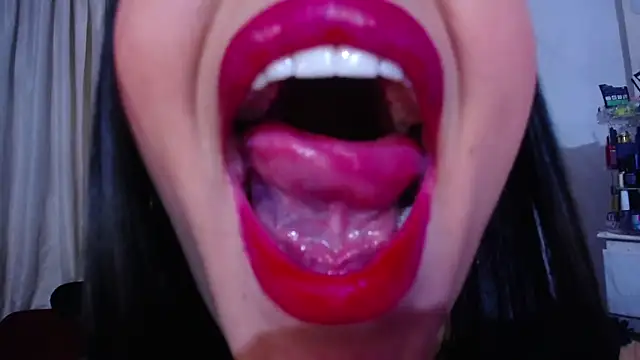 Sharlottee online show from 07/21/26, 10:33