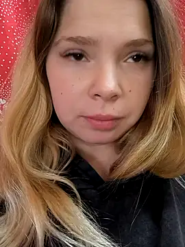 Zuli Kiska online show from 11/14/25, 11:58