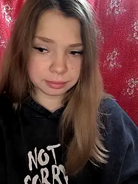 Zuli Kiska online show from 12/17/25, 07:46