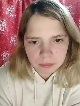 Snapshot of Zuli_Kiska chatting on 01/18/25, 08:30 Zuli Kiska online show from 01/18/25, 08:30