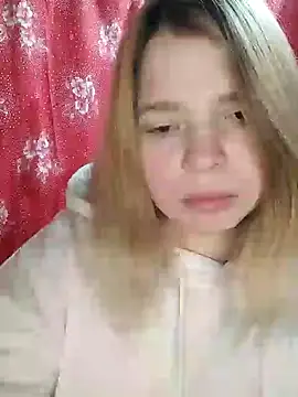 Snapshot of Zuli_Kiska chatting on 01/22/25, 08:49 Zuli Kiska online show from 01/22/25, 08:49