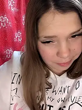 Zuli Kiska online show from 12/13/25, 08:26