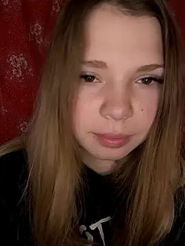 Snapshot of Zuli_Kiska chatting on 02/14/26, 05:18 Zuli Kiska online show from 02/14/26, 05:18