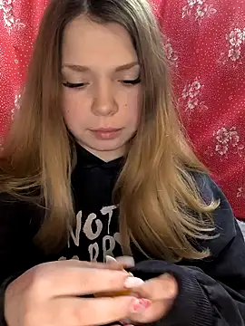 Snapshot of Zuli_Kiska chatting on 03/03/26, 06:59 Zuli Kiska online show from 03/03/26, 06:59