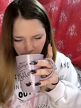 Zuli Kiska online show from 03/15/26, 07:54