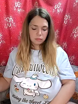 Snapshot of Zuli_Kiska chatting on 06/11/26, 05:48 Zuli Kiska online show from 06/11/26, 05:48