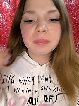 Snapshot of Zuli_Kiska chatting on 02/25/26, 08:19 Zuli Kiska online show from 02/25/26, 08:19