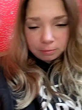 Snapshot of Zuli_Kiska chatting on 01/10/26, 08:15 Zuli Kiska online show from 01/10/26, 08:15