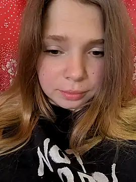 Zuli Kiska online show from 04/13/26, 10:52