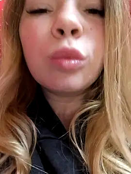 Zuli Kiska online show from 11/12/25, 11:19