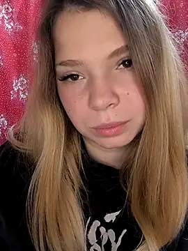 Zuli Kiska online show from 11/07/25, 07:46