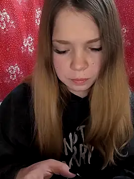 Zuli Kiska online show from 03/06/26, 08:37