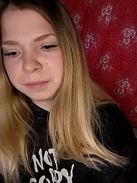 Zuli Kiska online show from 12/02/25, 08:38