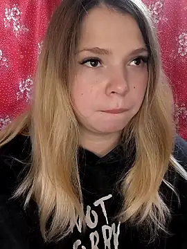 Zuli Kiska online show from 10/24/25, 11:20