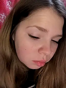 Snapshot of Zuli_Kiska chatting on 01/07/26, 08:36 Zuli Kiska online show from 01/07/26, 08:36