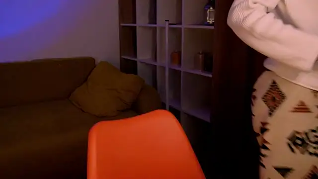 ItsAlisia online show from 02/19/26, 01:41