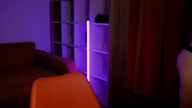 ItsAlisia online show from 11/04/25, 02:10