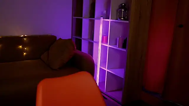 ItsAlisia online show from 02/11/26, 01:44