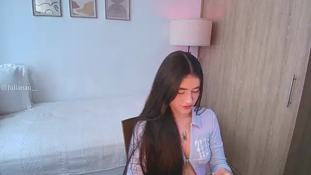 iriswest  online show from 10/19/25, 07:38