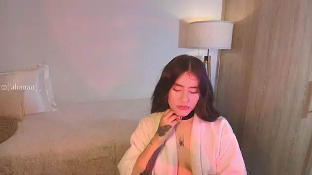 iriswest  online show from 10/31/25, 11:55